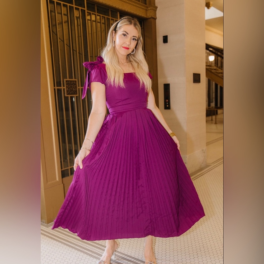 Eliza Bow Dress. Beautiful and flattering dress with bow and pleat detail.